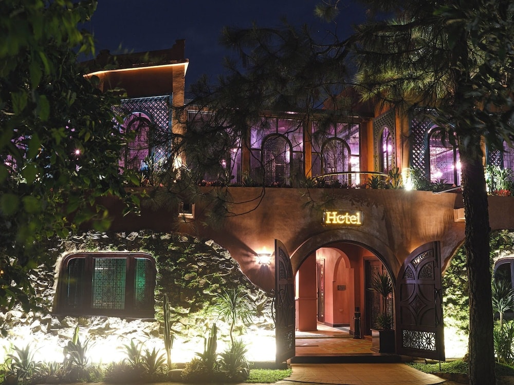 Thach Loi - Riad Luxury Hotel Hanoi