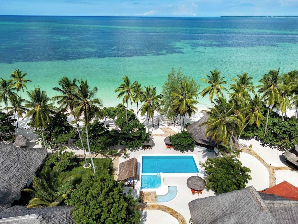 Pongwe - MANOLO Beach Resort