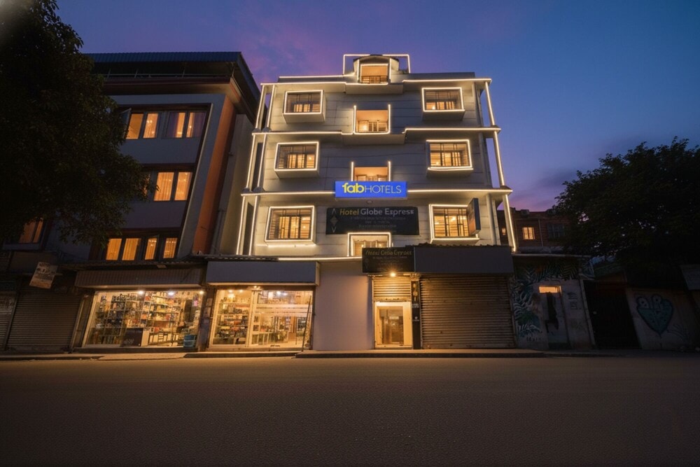 Kolkata - FabHotel Globe Express - Nr Ruby Hospital