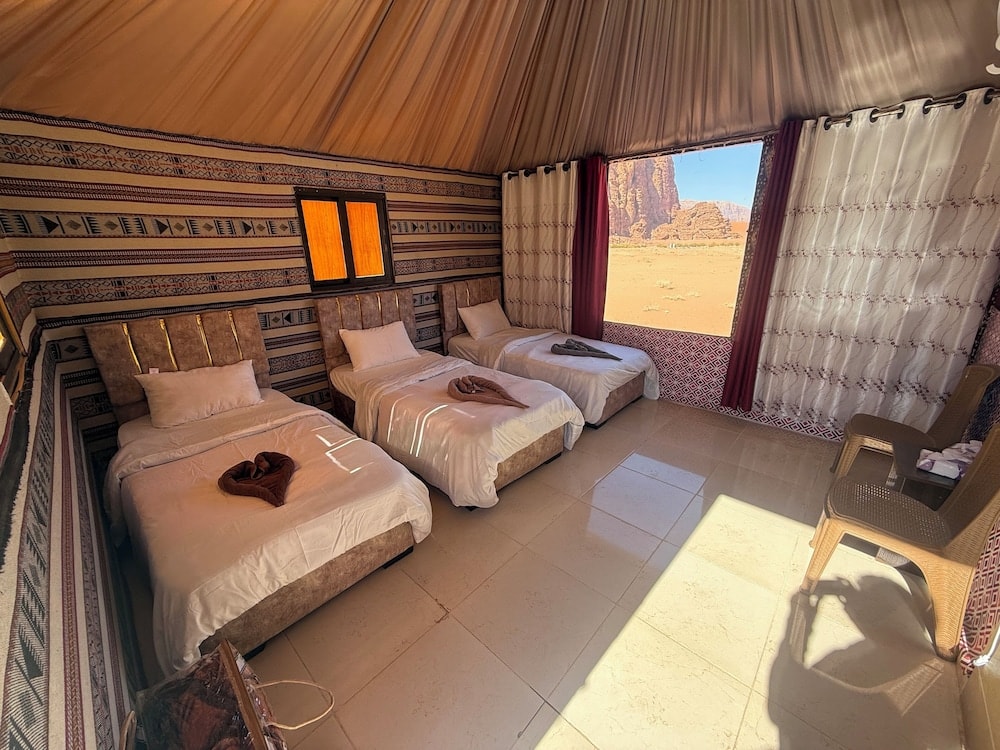 Wadi Rum - Wadi Rum Desert Stars Camp