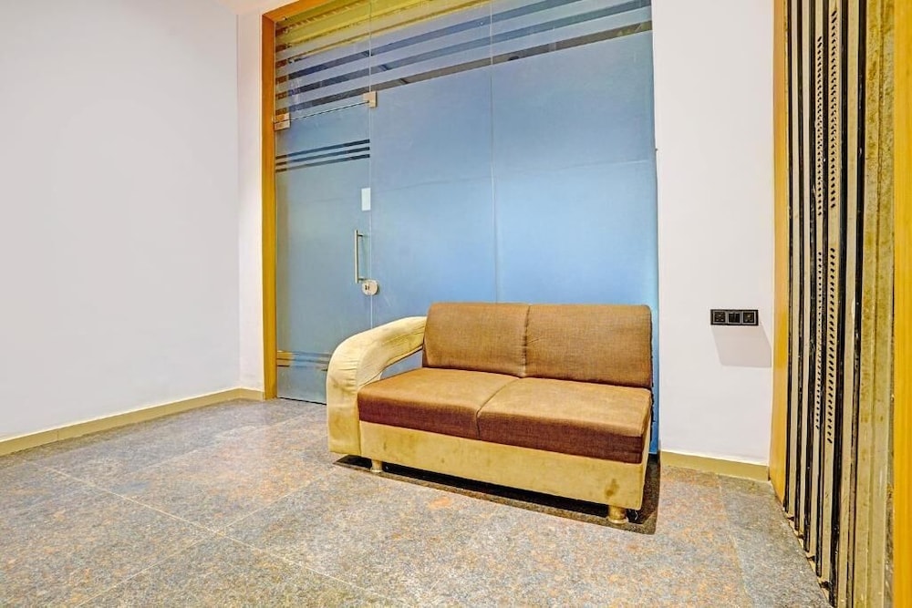 Surat - Hotel Nidhivan Palace