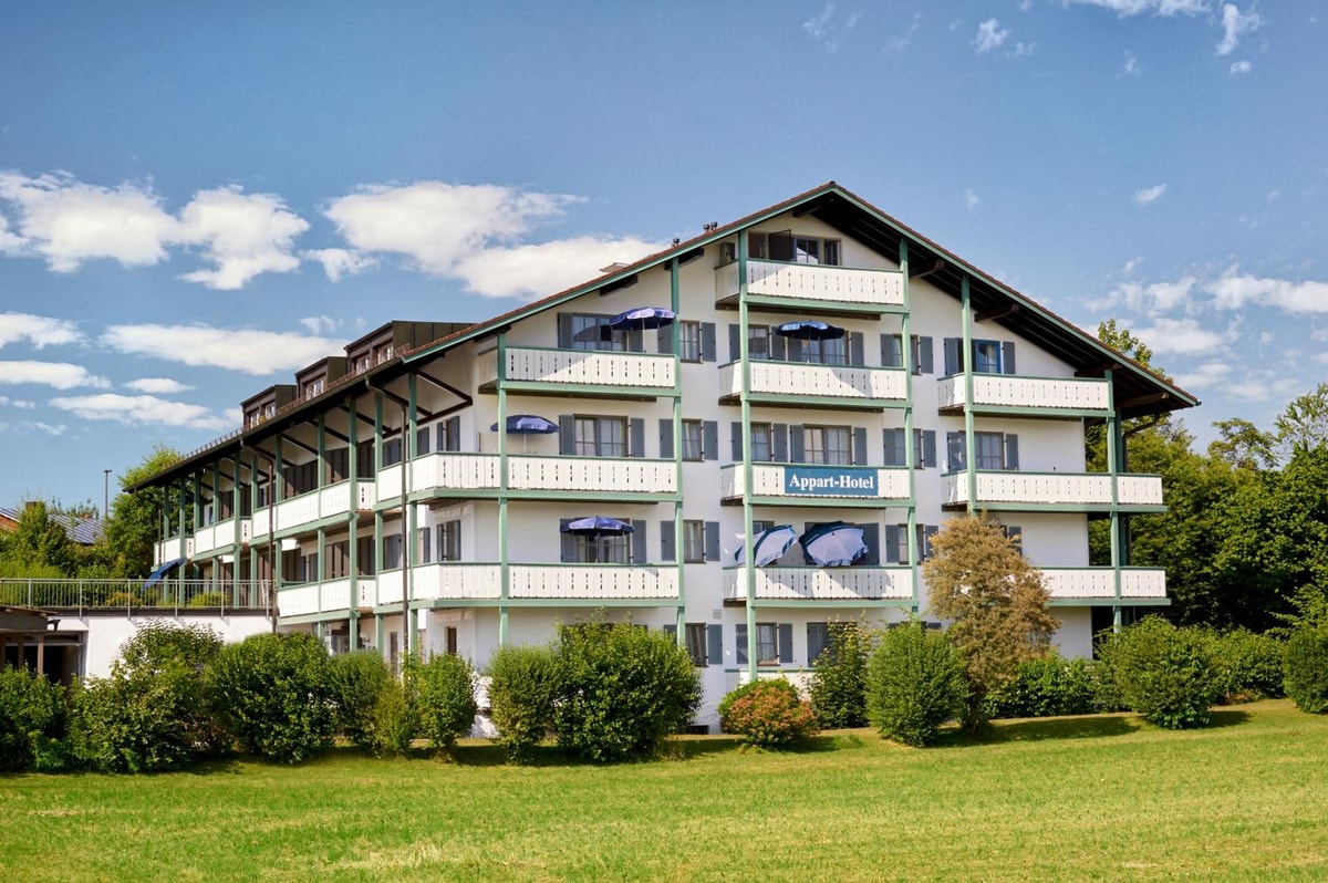 Prien am Chiemsee - Apparthotel Garni Superior Simsseeblick