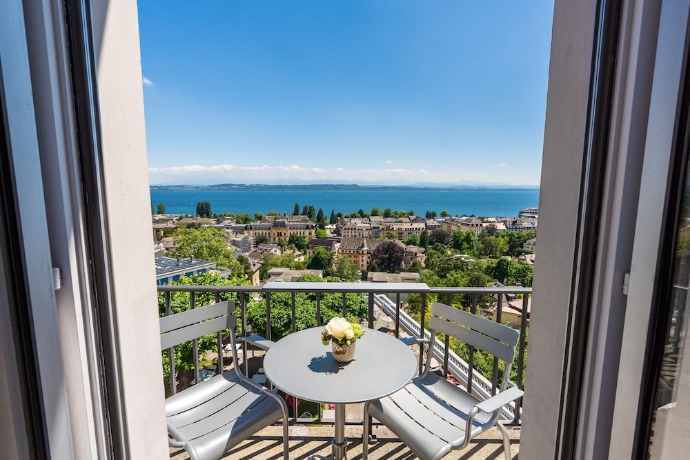 Neuchâtel - Hôtel Alpes & Lac