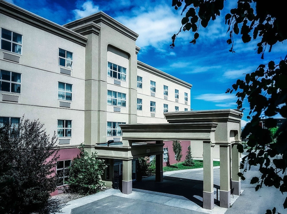 Edmonton International Airport - Hampton Inn & Suites by Hilton Edmonton International Airport