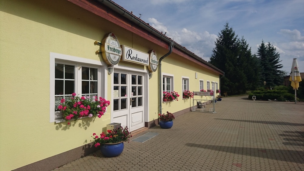 Lübbenau - Hotel-Pension Am Mühlberg