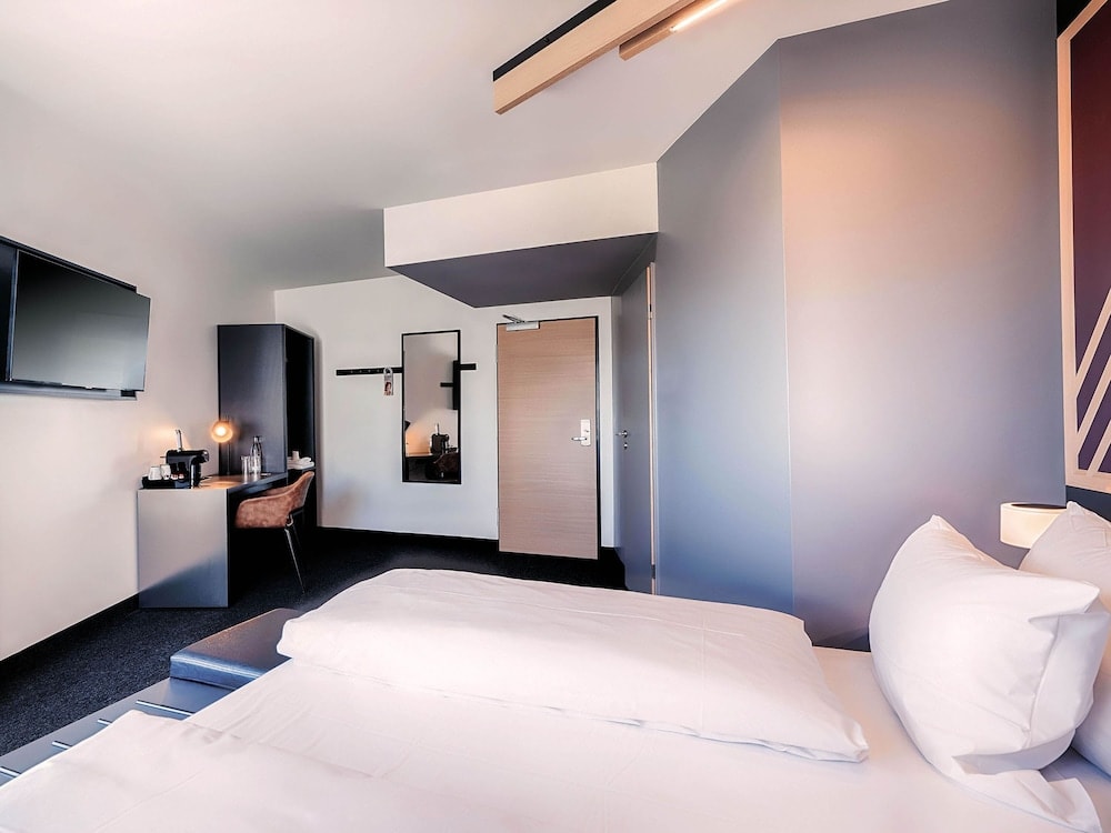 Köln - B&B HOTEL Köln-Frechen