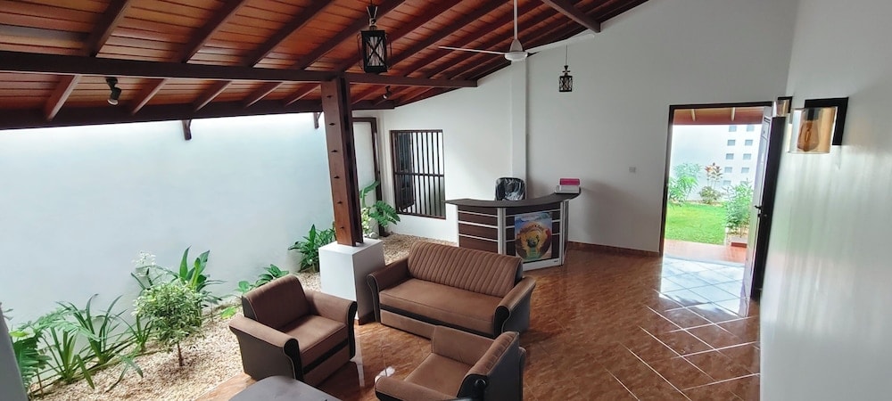 Unawatuna - Roamer's ark villa