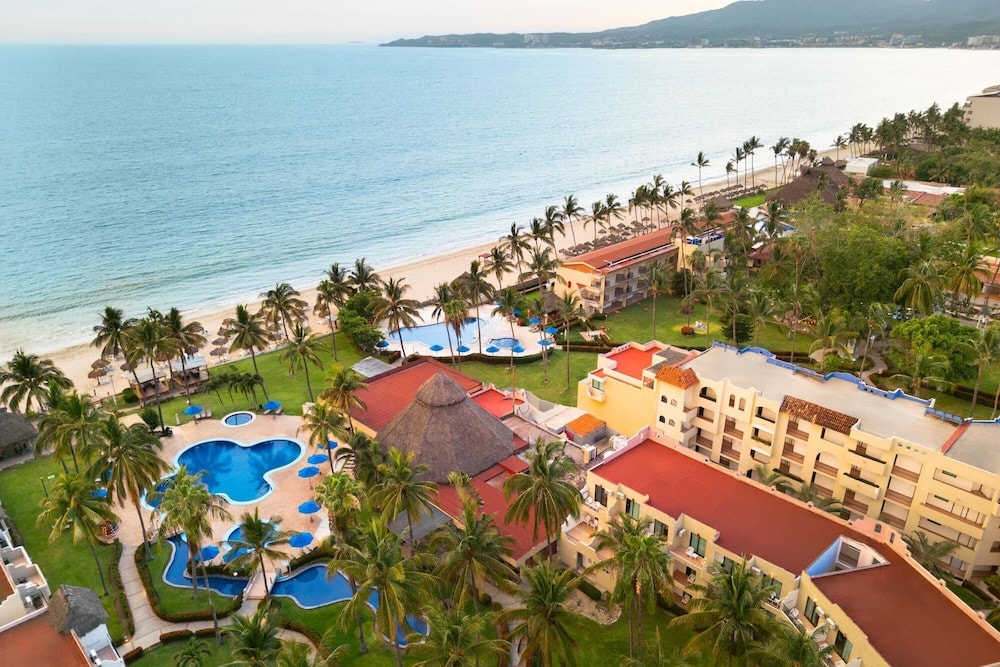 Bucerías - Grand Decameron Complex Bucerias, A Trademark All-Inclusive Resort