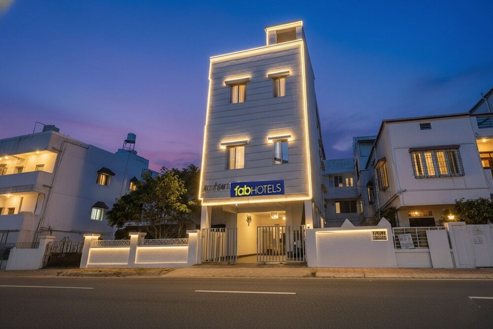 Pune - FabHotel Galaxy Airport Inn