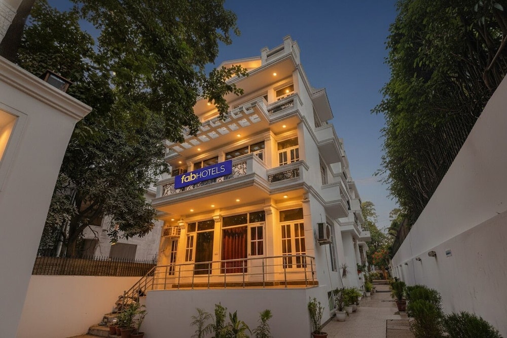 Gurgaon - Fabhotel Royal Spark Inn