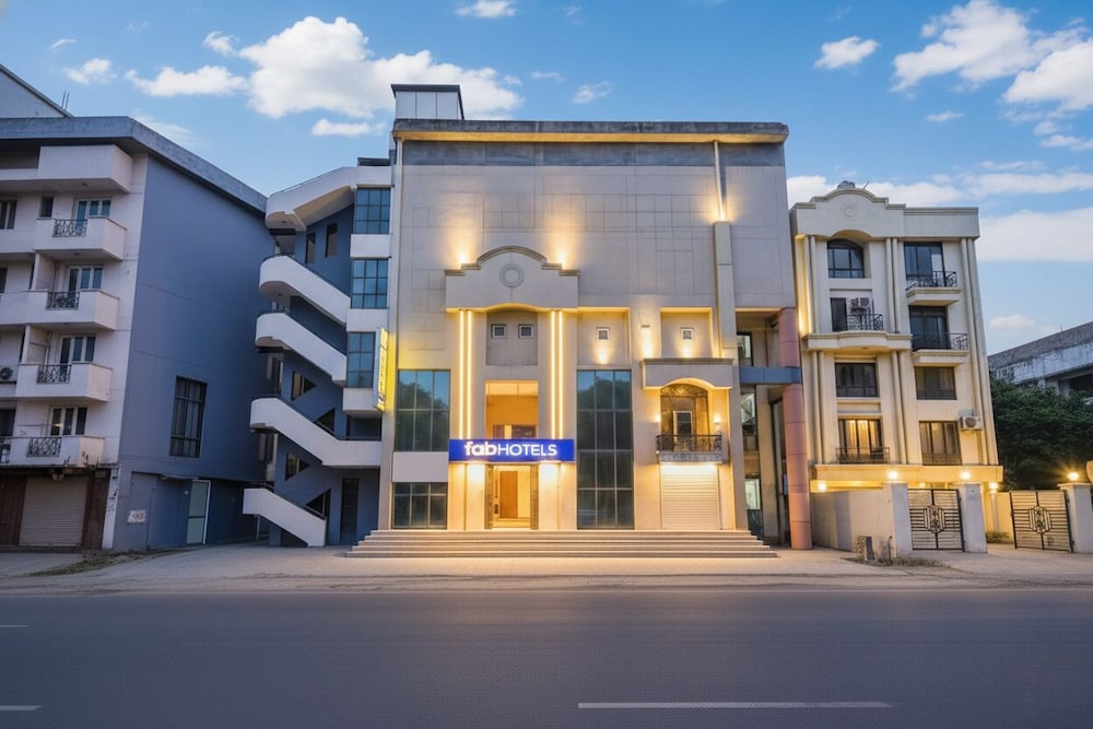 Faridabad - Fabhotel Crescent