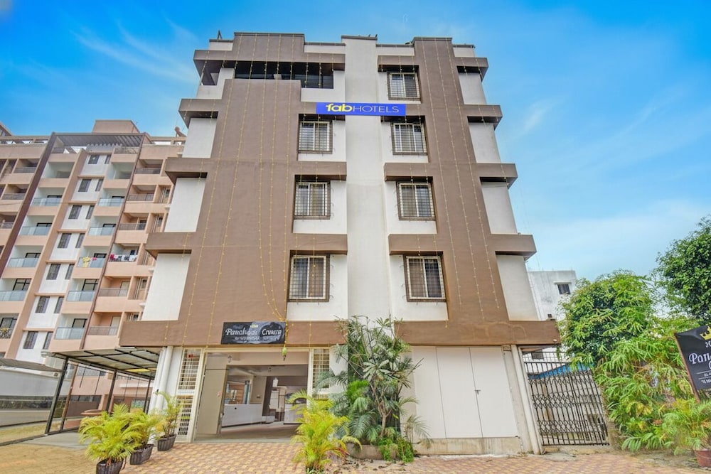 Pune - Fabhotel Panchsheel Crown
