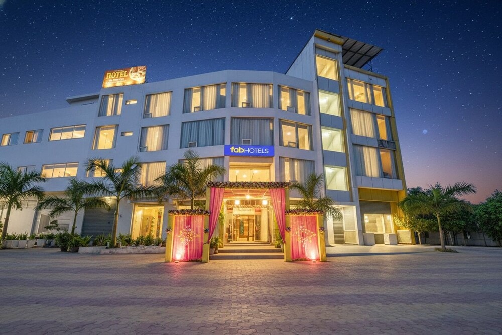 Sonīpat - FabHotel Rohil Residency