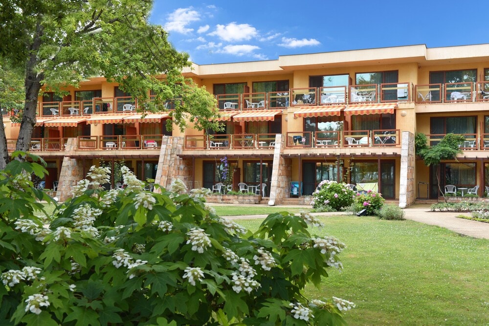 Kiten - Les Magnolias Hotel