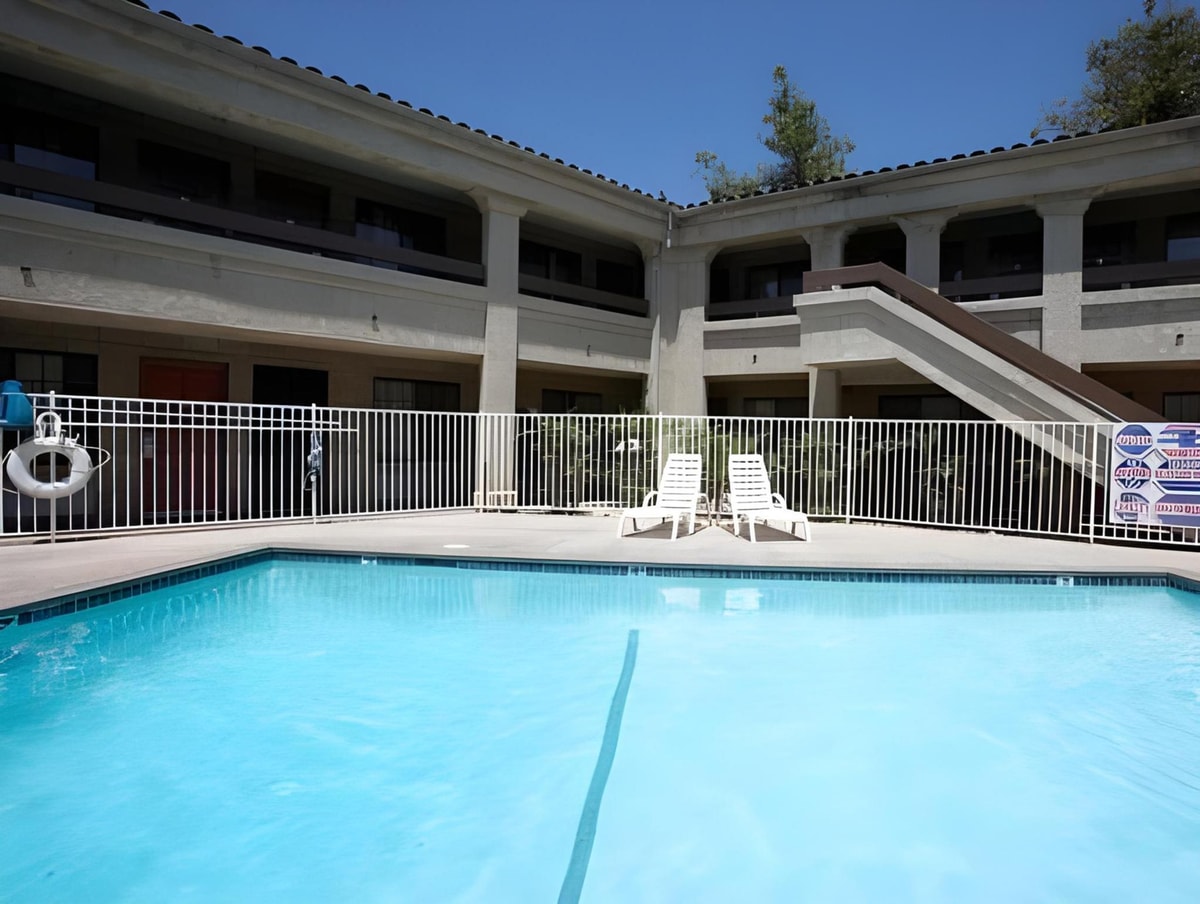 Thousand Oaks - Premier Inns Thousand Oaks