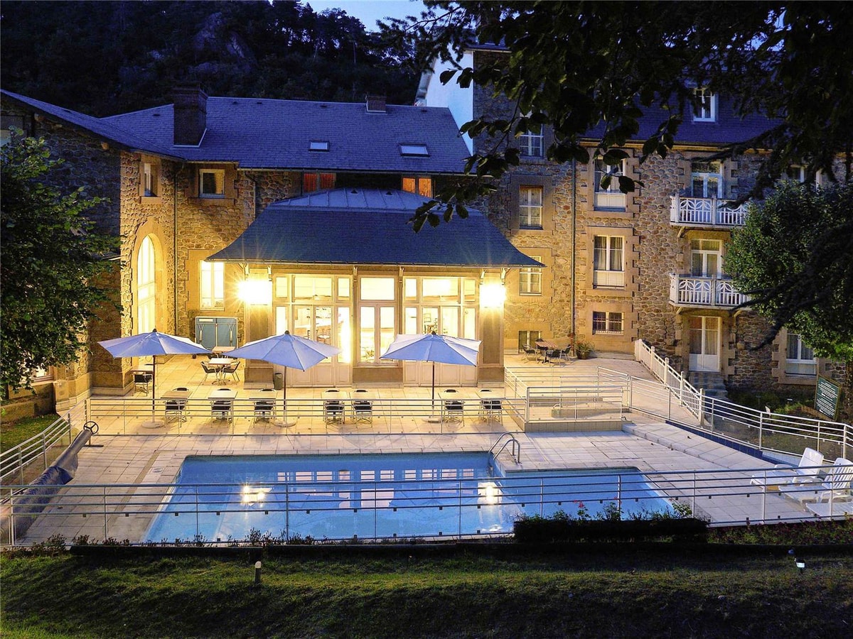 Besse-en-Chandesse - Hôtel Mercure Saint-Nectaire Spa & Bien-être