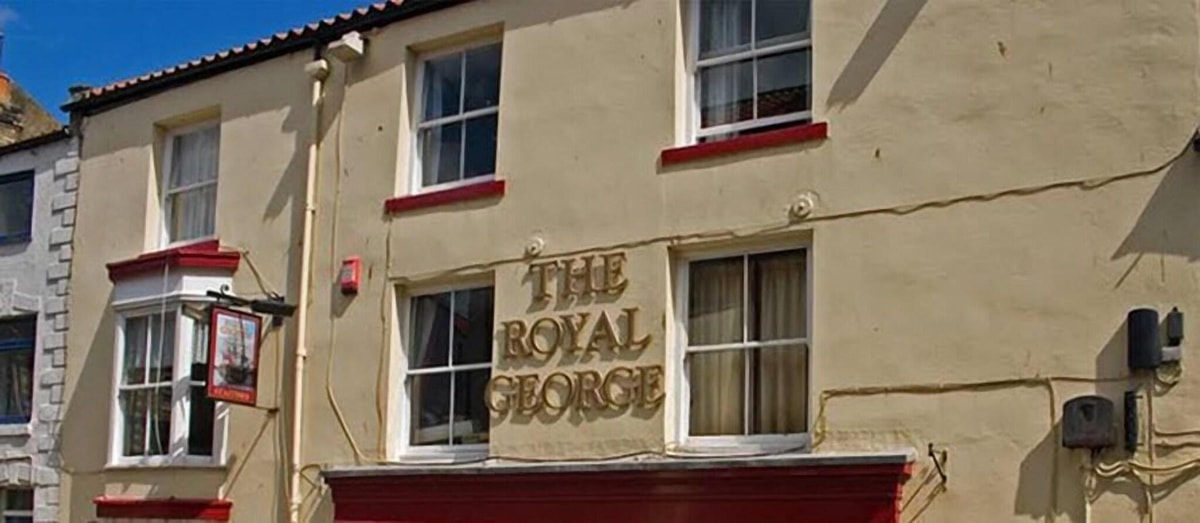Stockholm - Perth - The Royal George Hotel