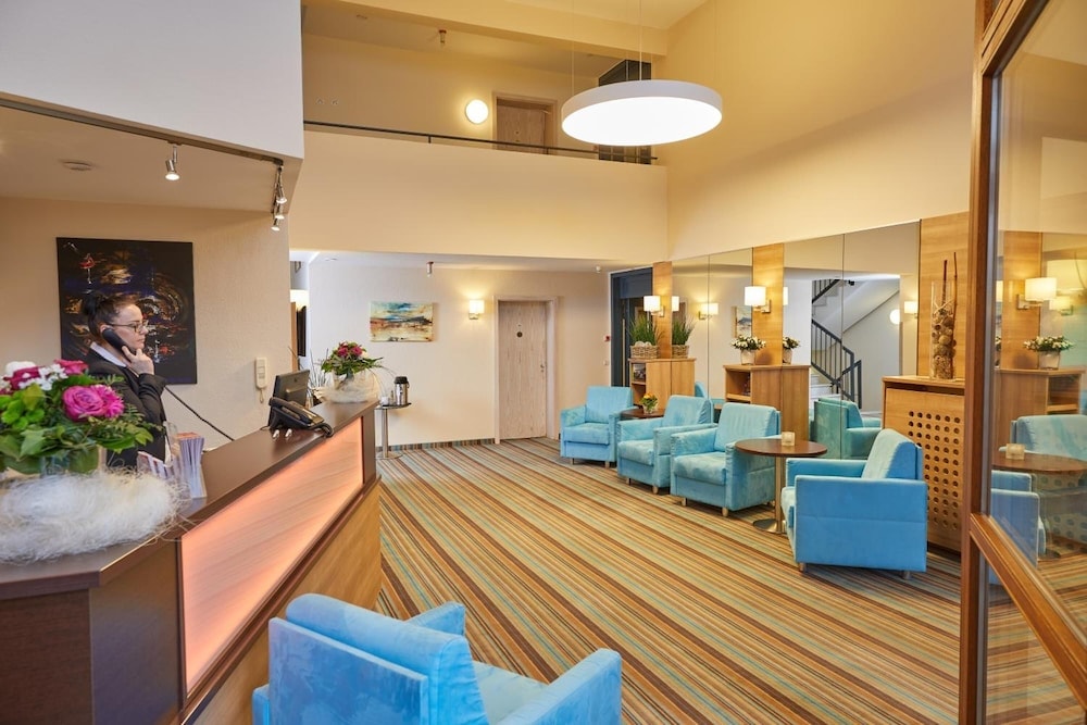 Stuttgart - Hotel Filderland-Stuttgart Messe Airport - Free Parking