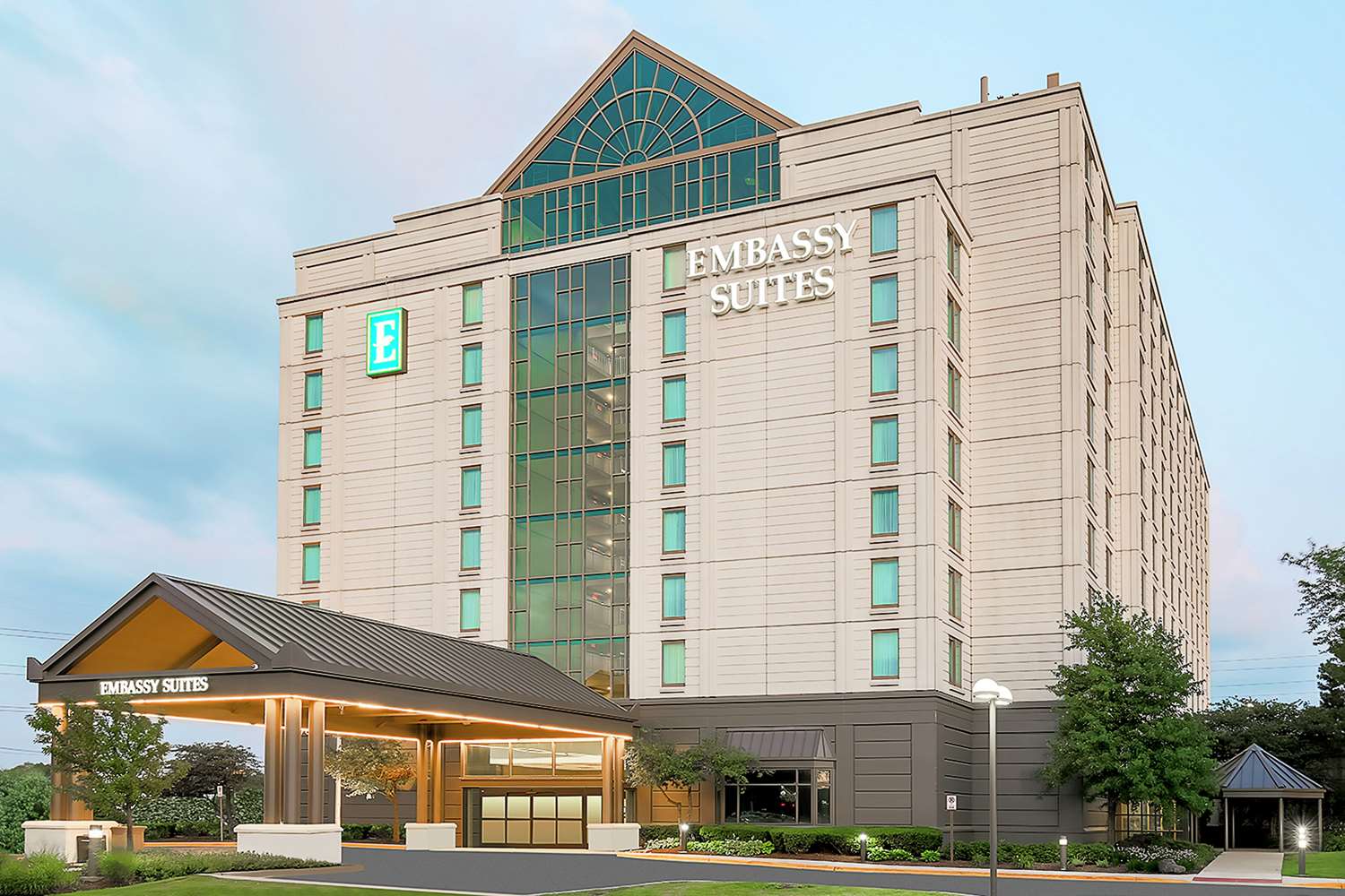 Lombard - Embassy Suites by Hilton Chicago Lombard Oak Brook