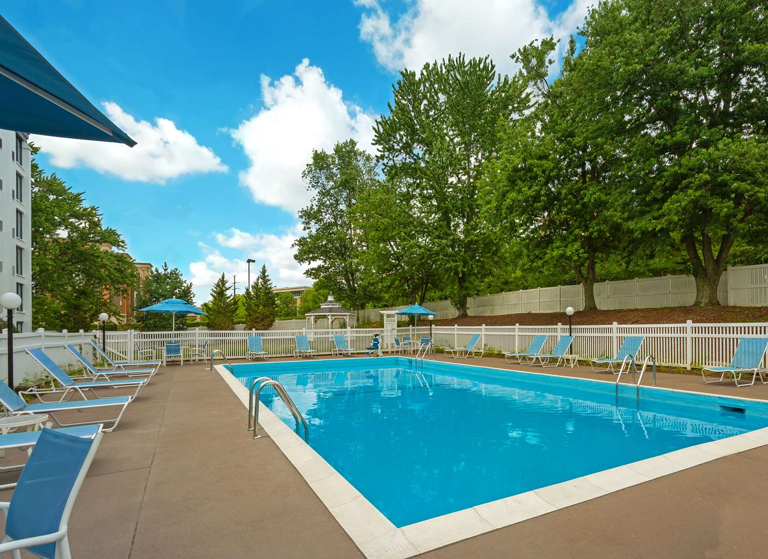 Canonsburg - DoubleTree by Hilton Pittsburgh-Meadow Lands