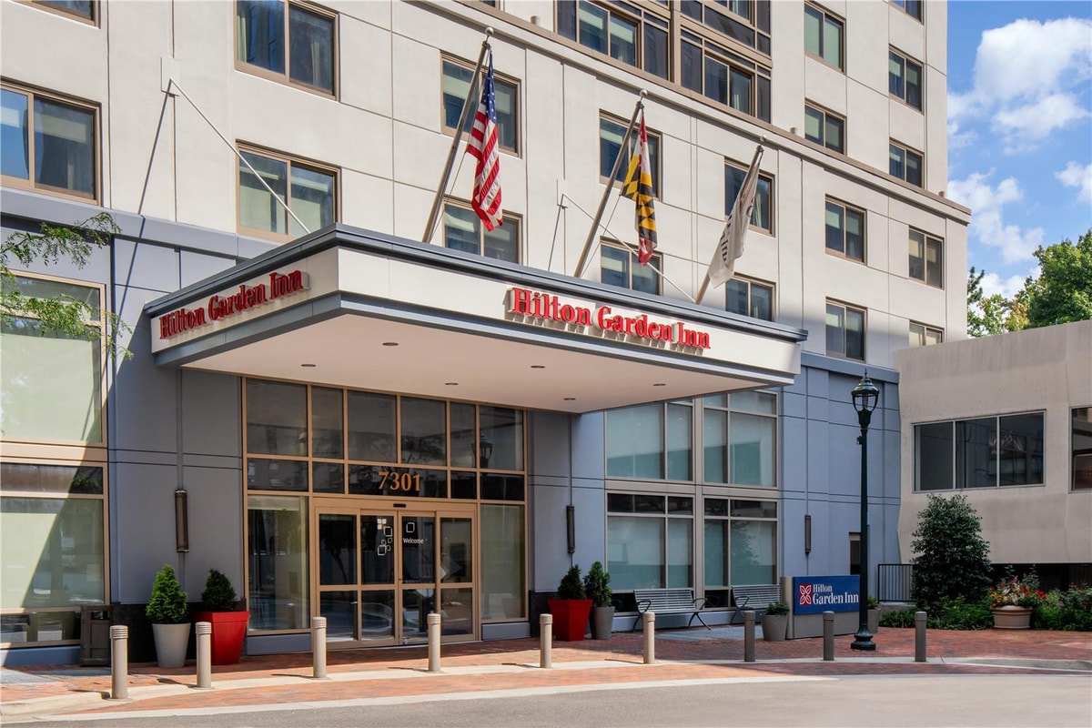 Bethesda - Hilton Garden Inn Bethesda Downtown
