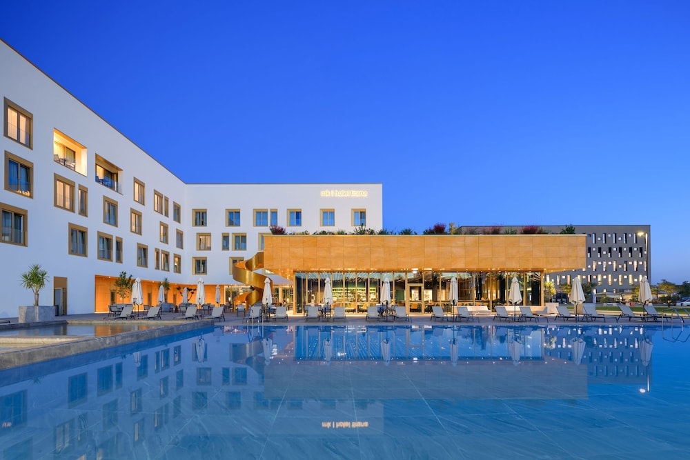 Rinas - mk hotel tirana