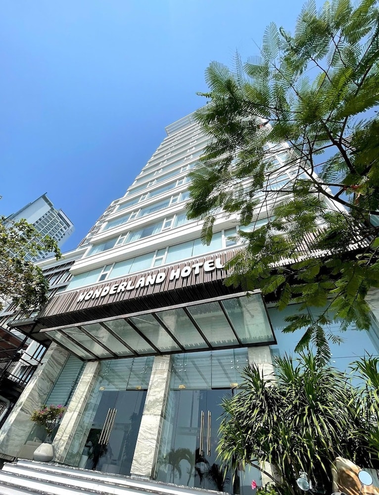Thôn Xuân Lạc - Nha Trang Wonderland Hotel