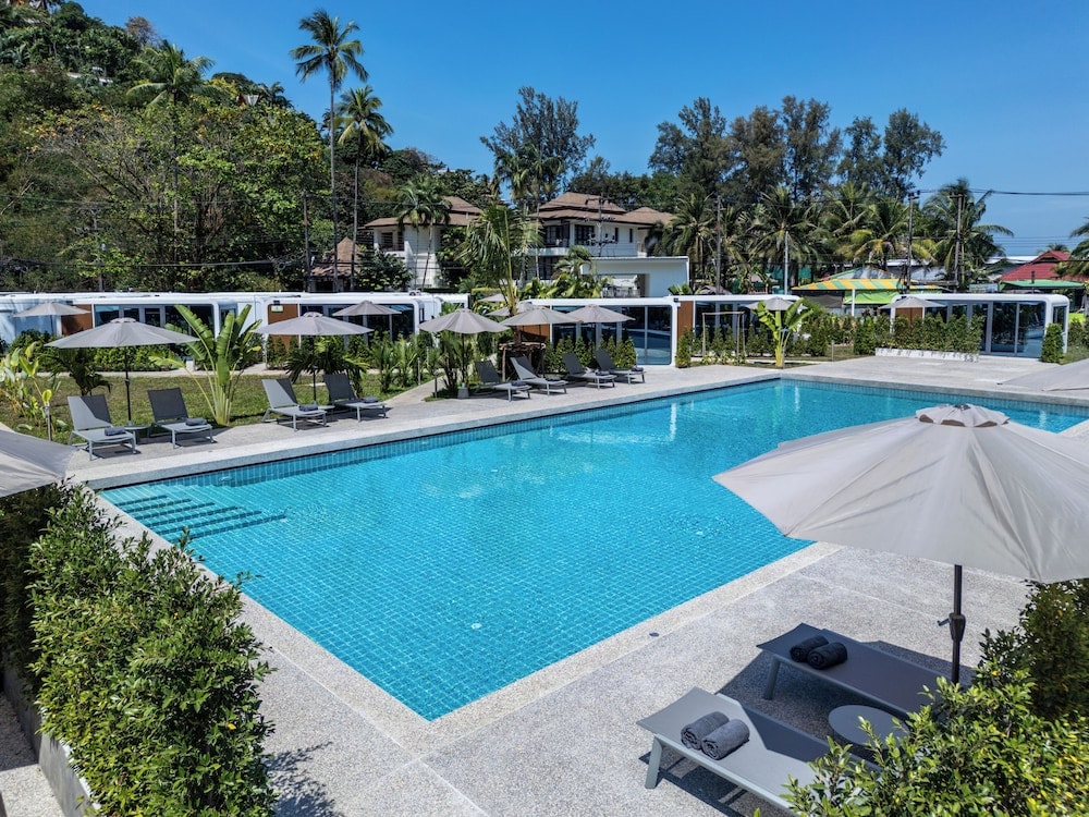 Kamala Beach - Apple House