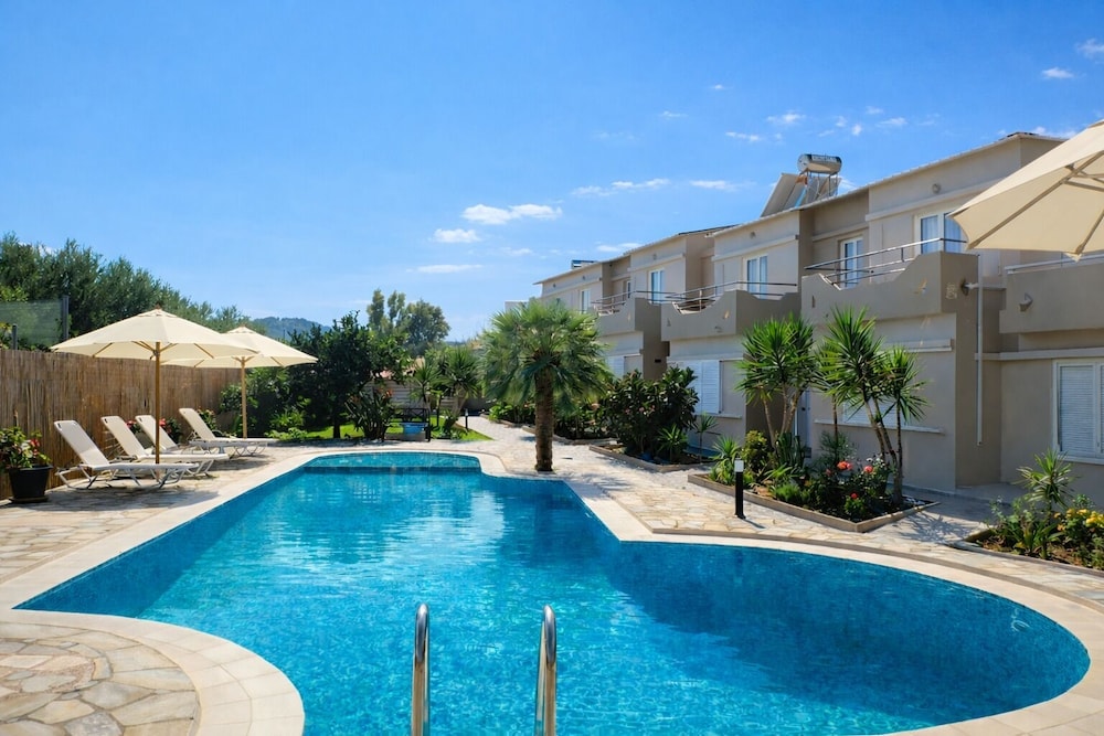 Göteborg - Platanias (Crete) - Secret Garden Hotel