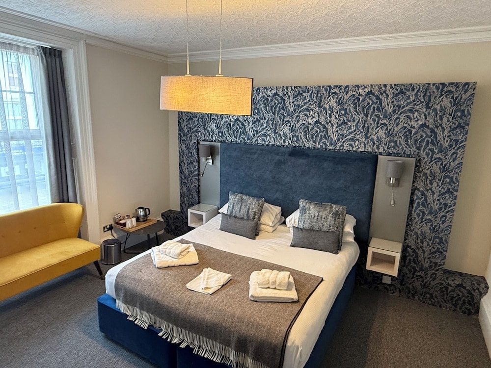 Tremadoc - Royal Sportsman Hotel