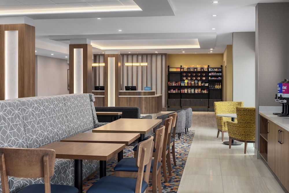 Longueuil - Hampton Inn by Hilton Montreal East Anjou