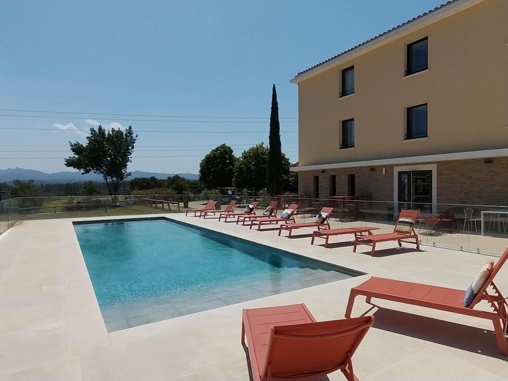 Vitrolles - ibis Styles Cabriès Aix-en-Provence TGV