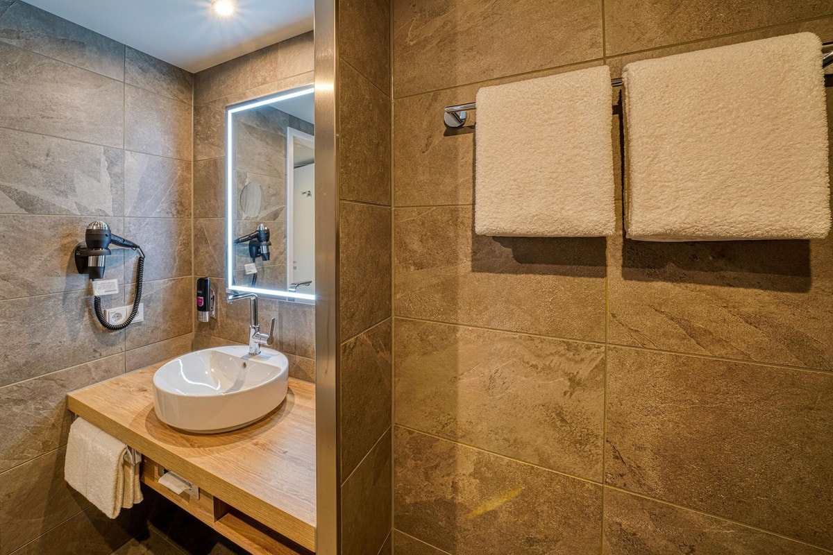 Freiburg im Breisgau - Vienna House Easy by Wyndham Freiburg City