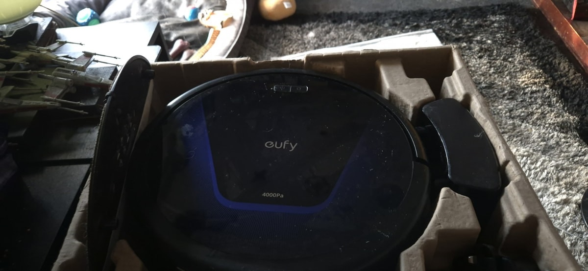Eufy G50 Hybrid Robot Vacuum Cleaner With Charging Station