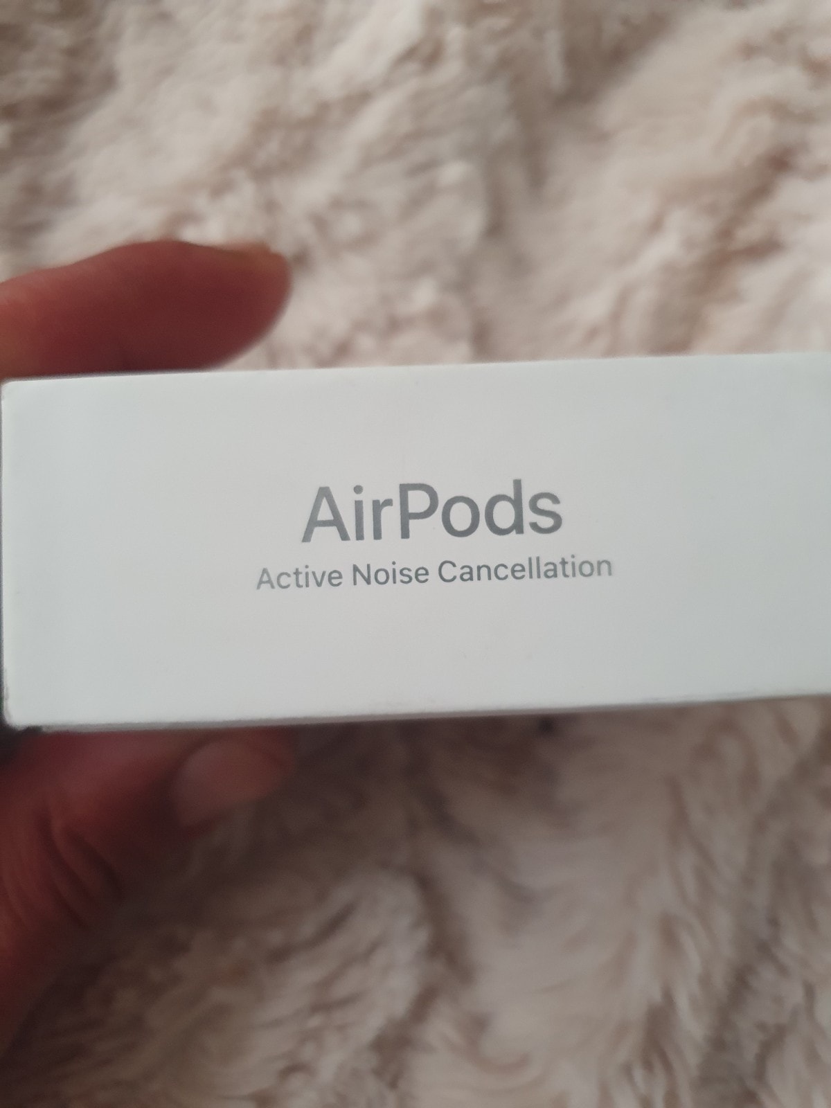 Apple Airpods 4 With Active Noise Cancellation