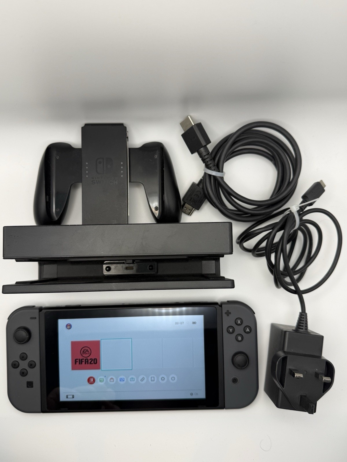 Nintendo Switch Grey 32GB Console, No Drift Joycons & Official Accessories