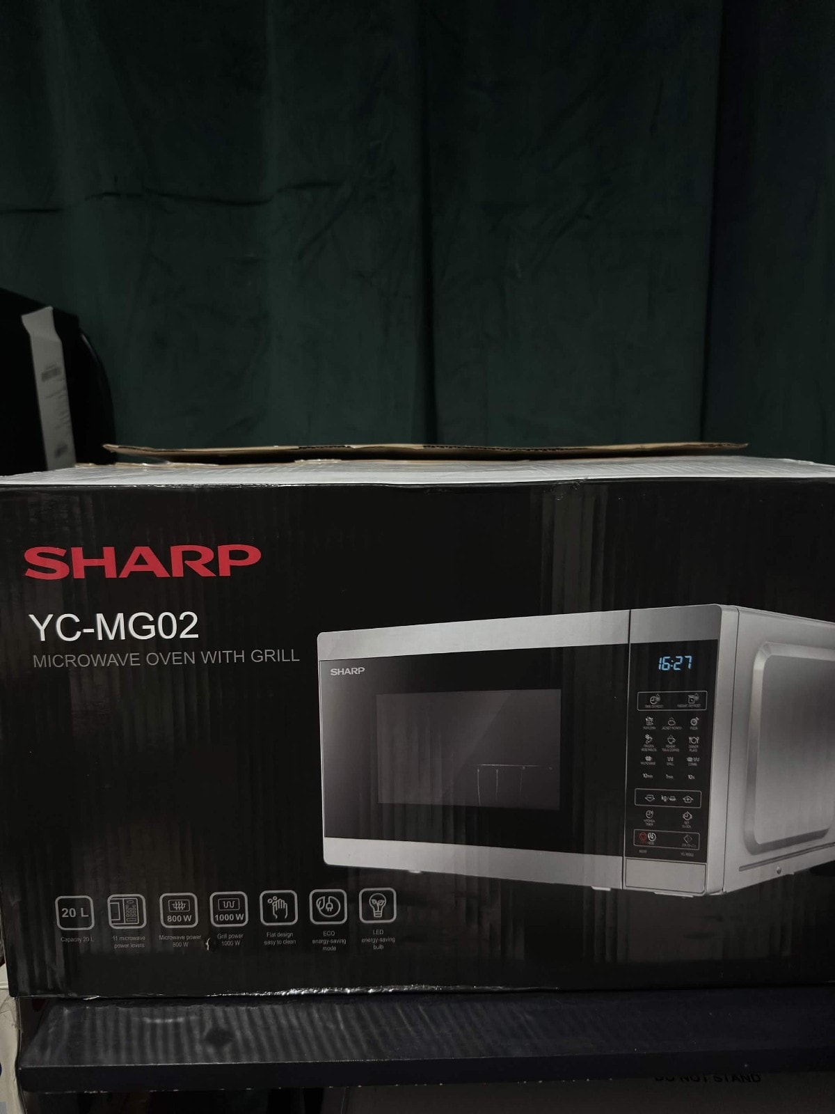Sharp YC-MG02 20L 800W Digital Touch Control Microwave Oven with Grill