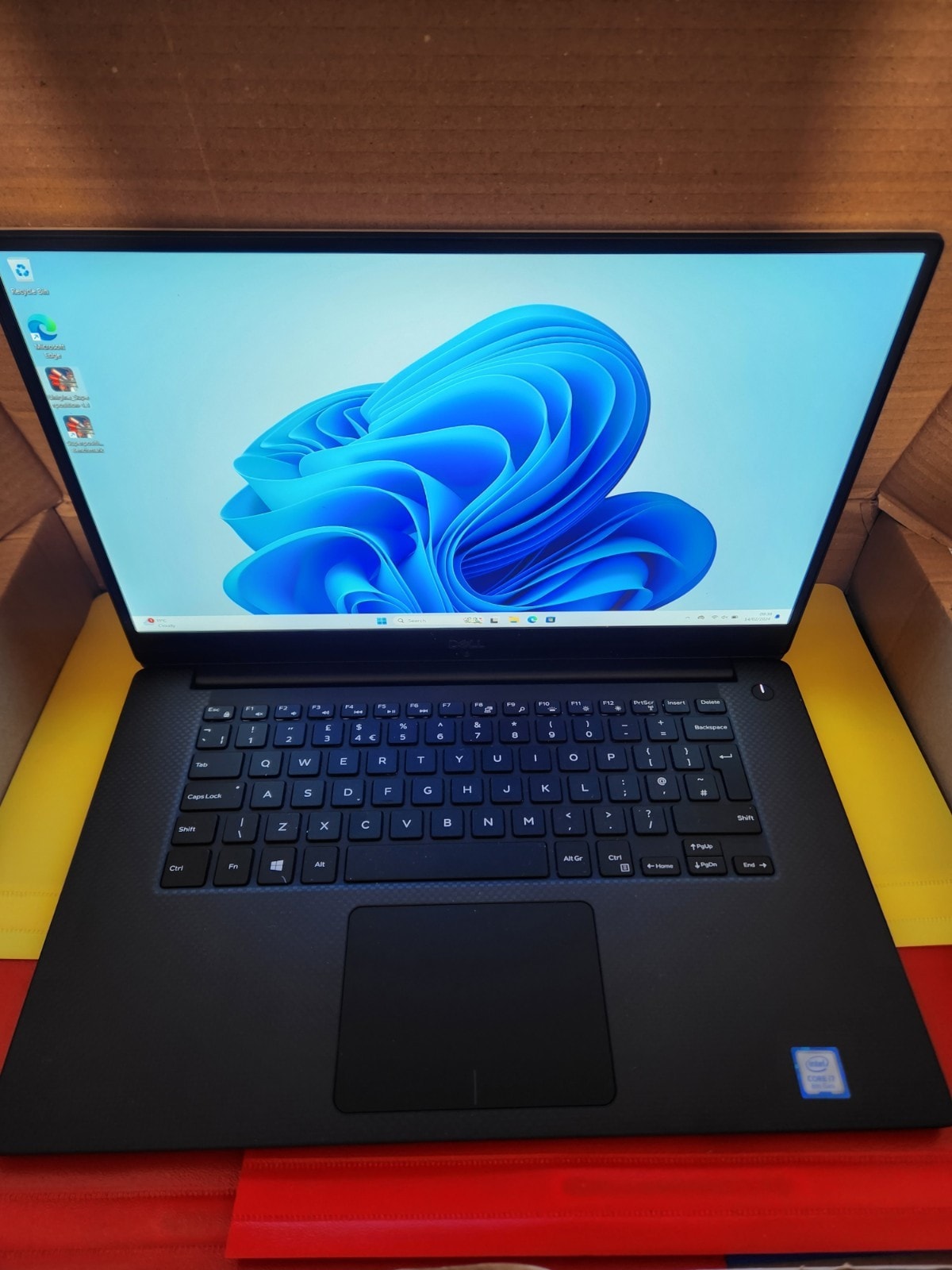 WILL TAKE £399 DELL Gaming Laptop i7 32GB RAM 512GB SSD Nvidia 4GB PLZ READ.