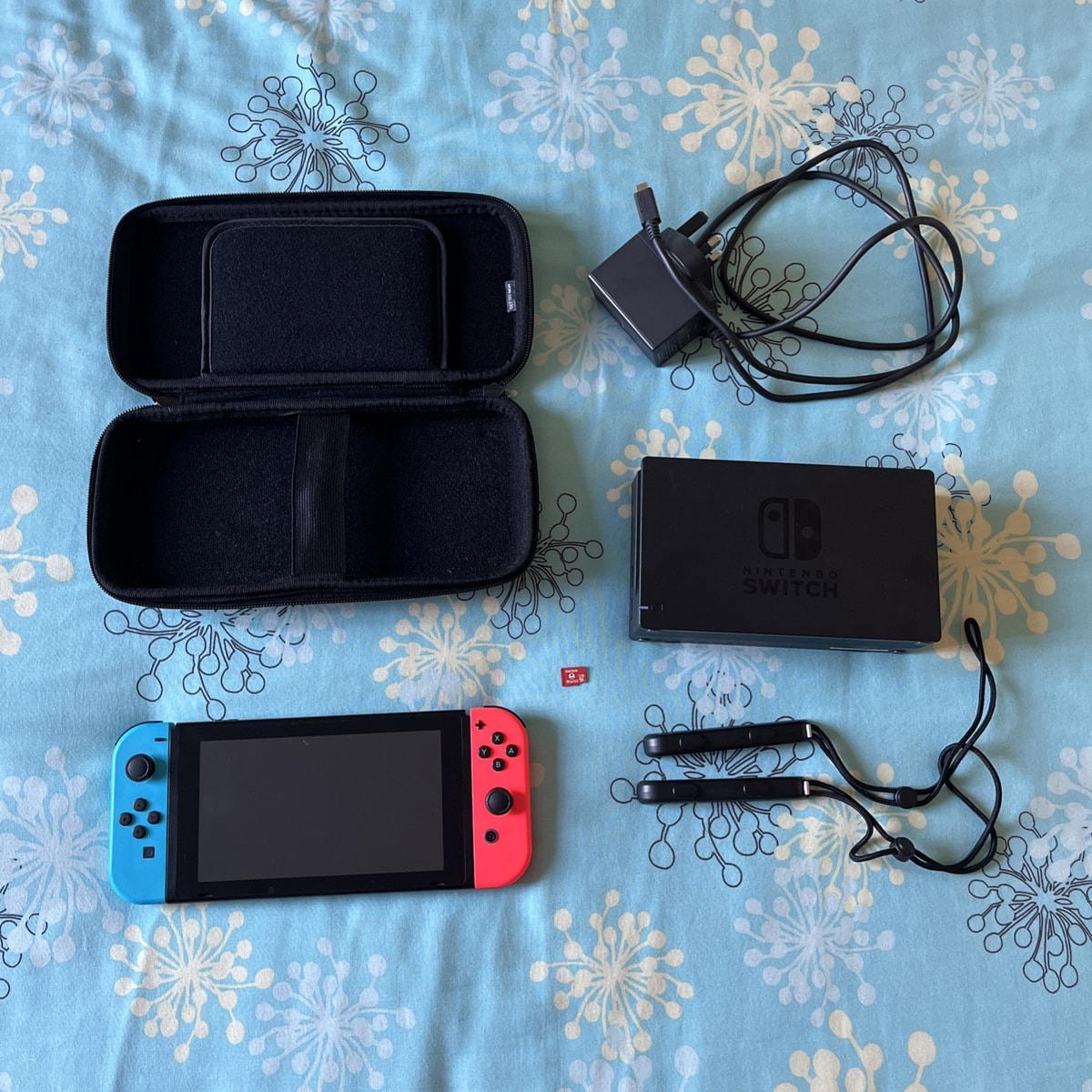 Nintendo Switch Console 32gb + 128gb SD Card + Case + Blue & Red Joy Cons