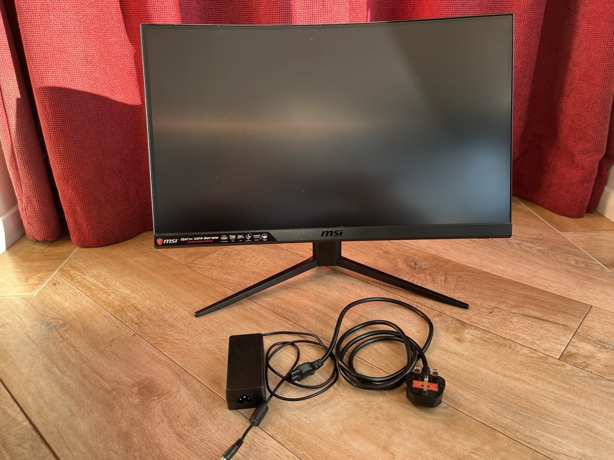MSI Optic G24 Series 144 HZ Curved Monitor. Excellent Condition