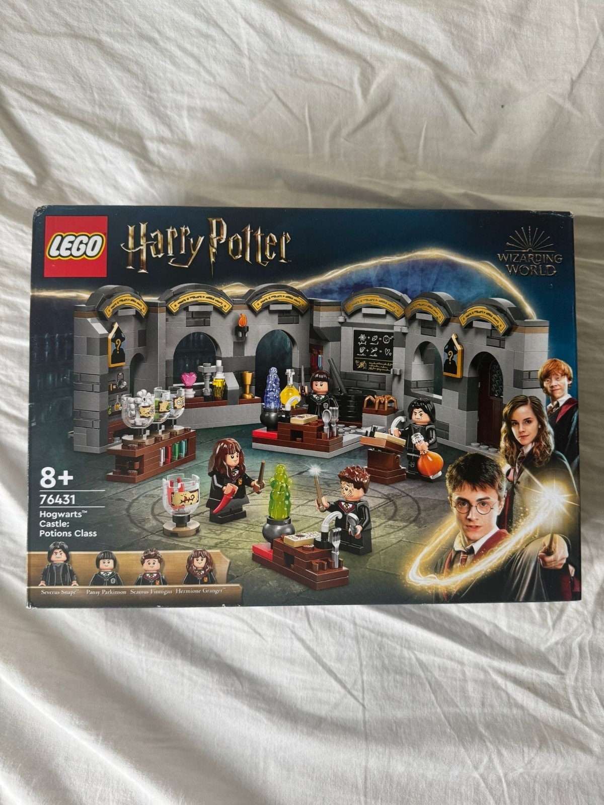 LEGO Harry Potter 76431 - Hogwarts PotionsClass - Retired - Sealed