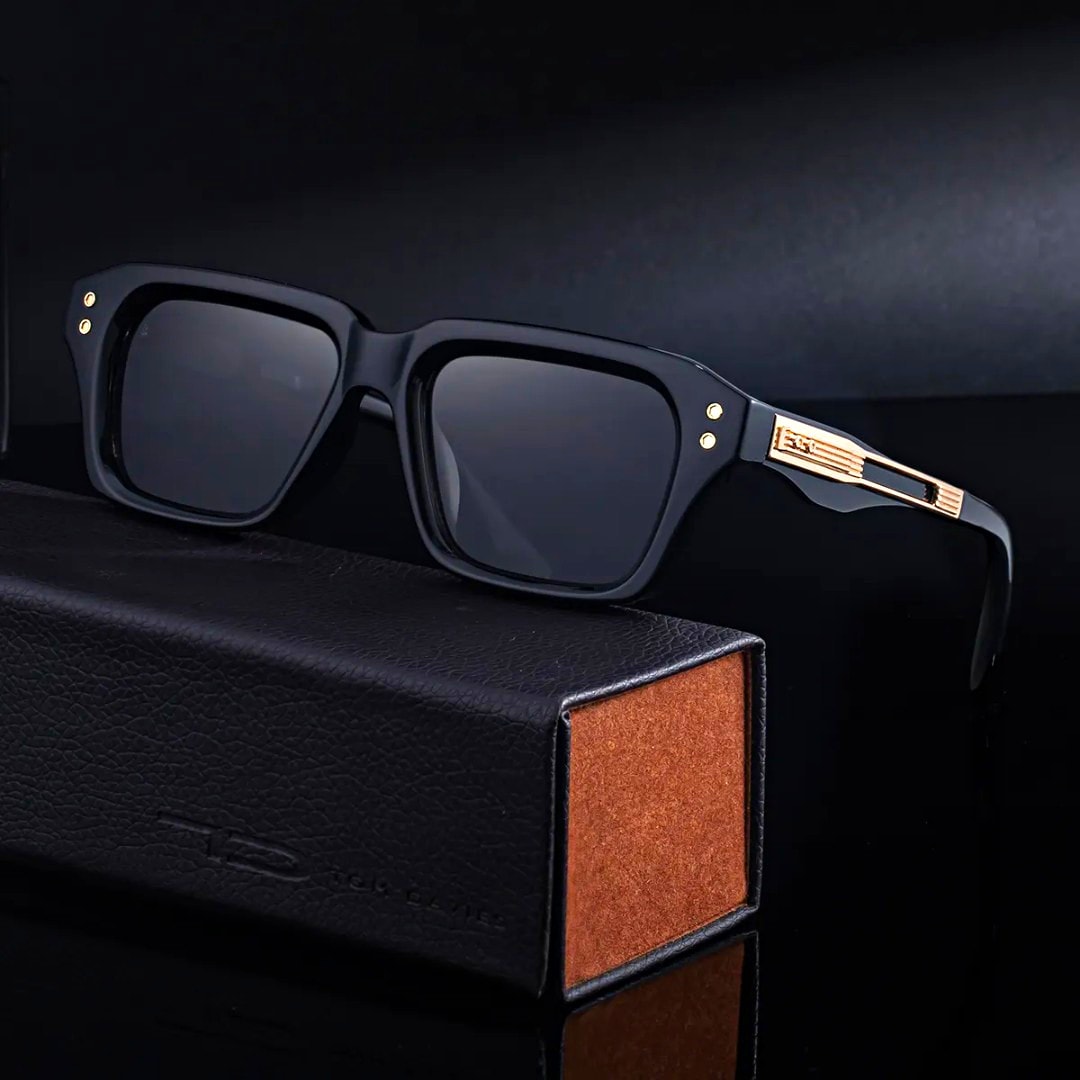 Men's Square Sunglasses Black Plastic Frame Grey Lenses UV400