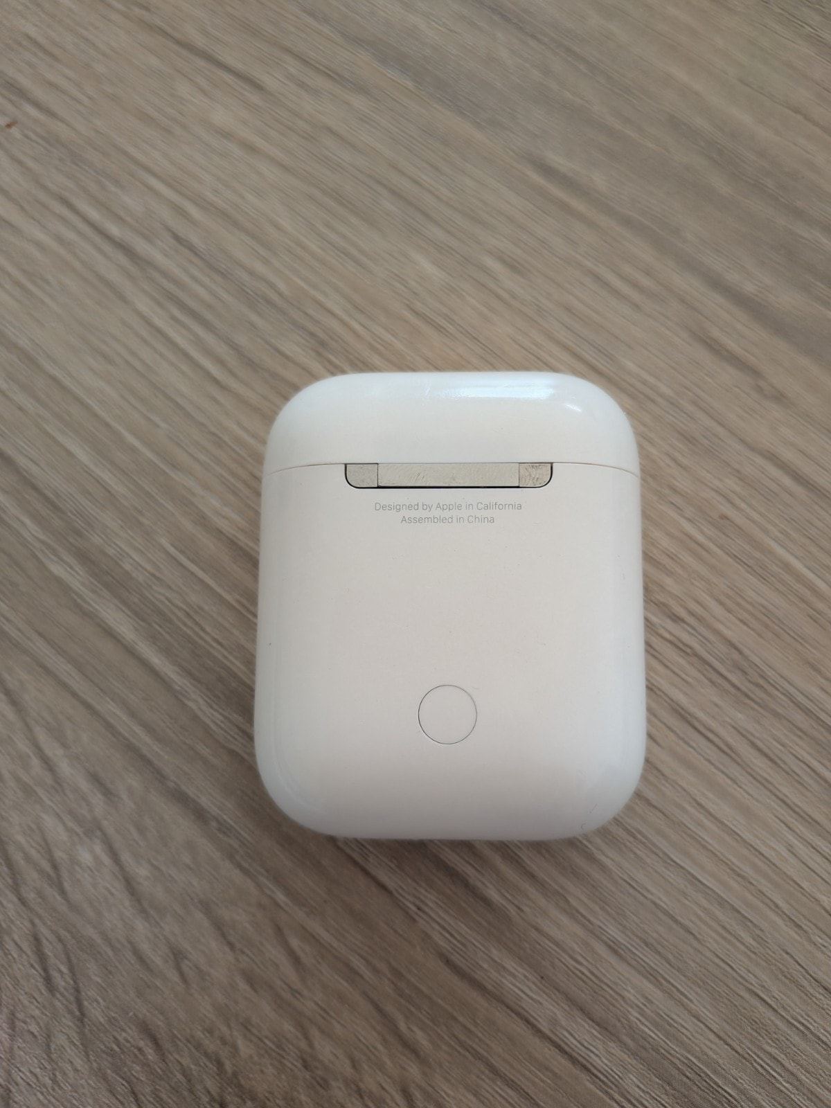 Apple AirPods 2nd Generation with Charging Case - White