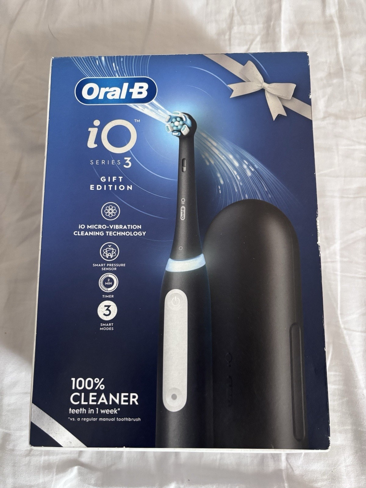 Oral-B iO Series 3 Electric Toothbrush Gift Edition - Black