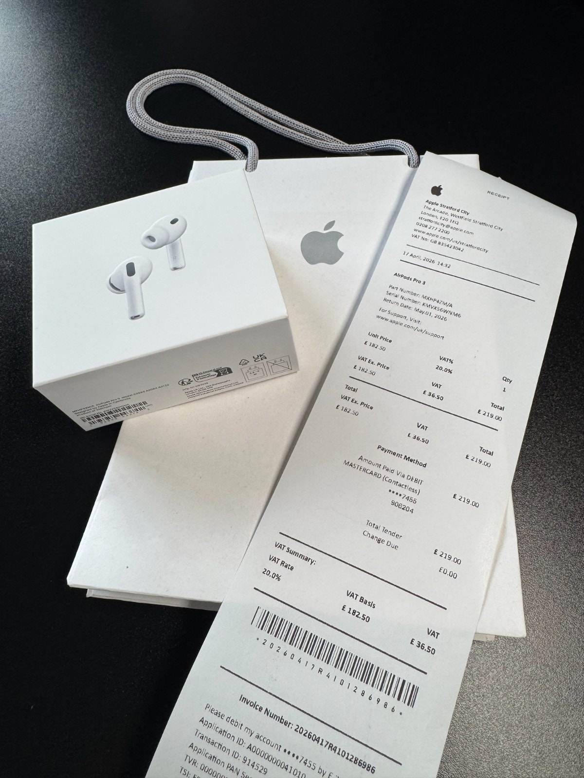 Apple AirPods Pro 3rd generation 2025 with Magsafe Case - White MFHP4ZM/A