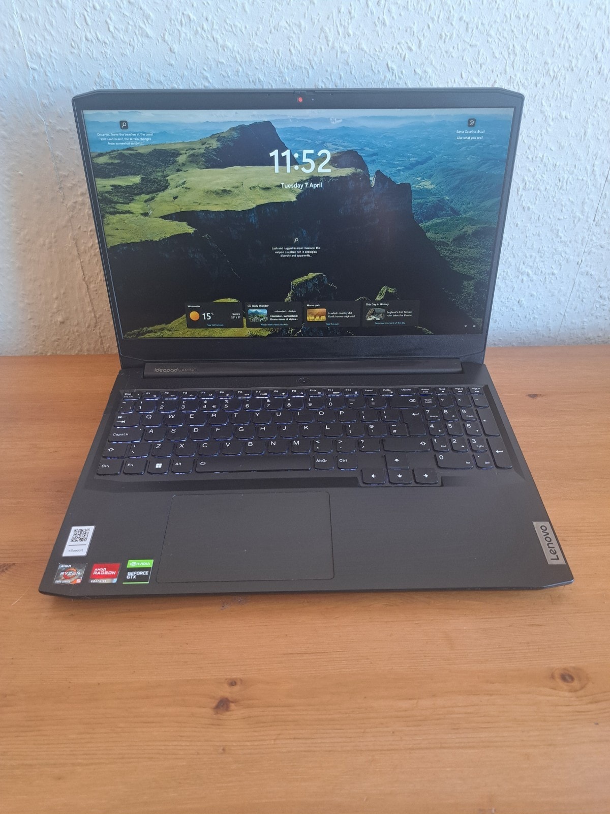 Lenovo IdeaPad Gaming 3 15.6" (512GB SSD, AMD Ryzen 5 5600H, RTX 1650, 16GB RAM)