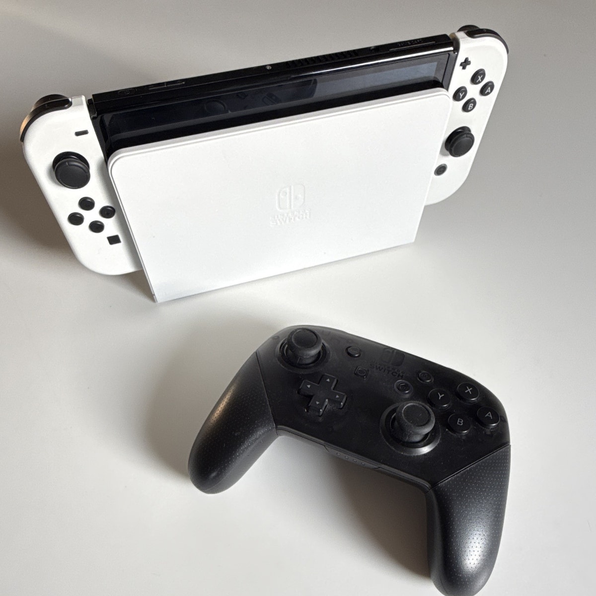Nintendo Switch OLED Model Console White Joy-Con Dock & Pro Controller