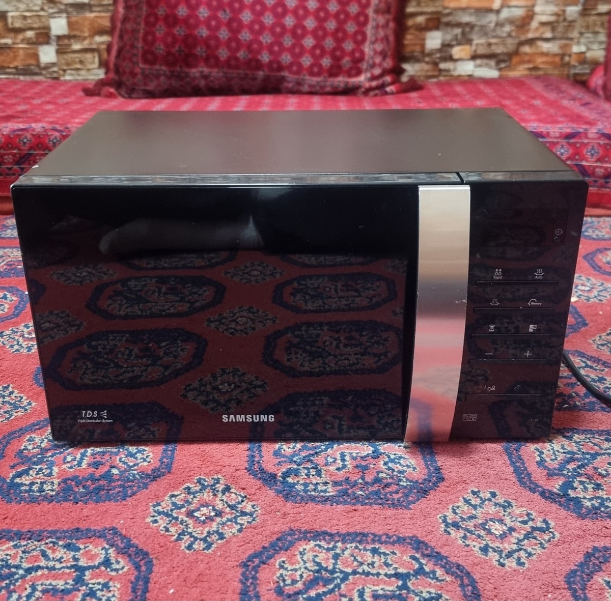 Samsung Digital Microwave - 23L, 800W, Black - ME76V