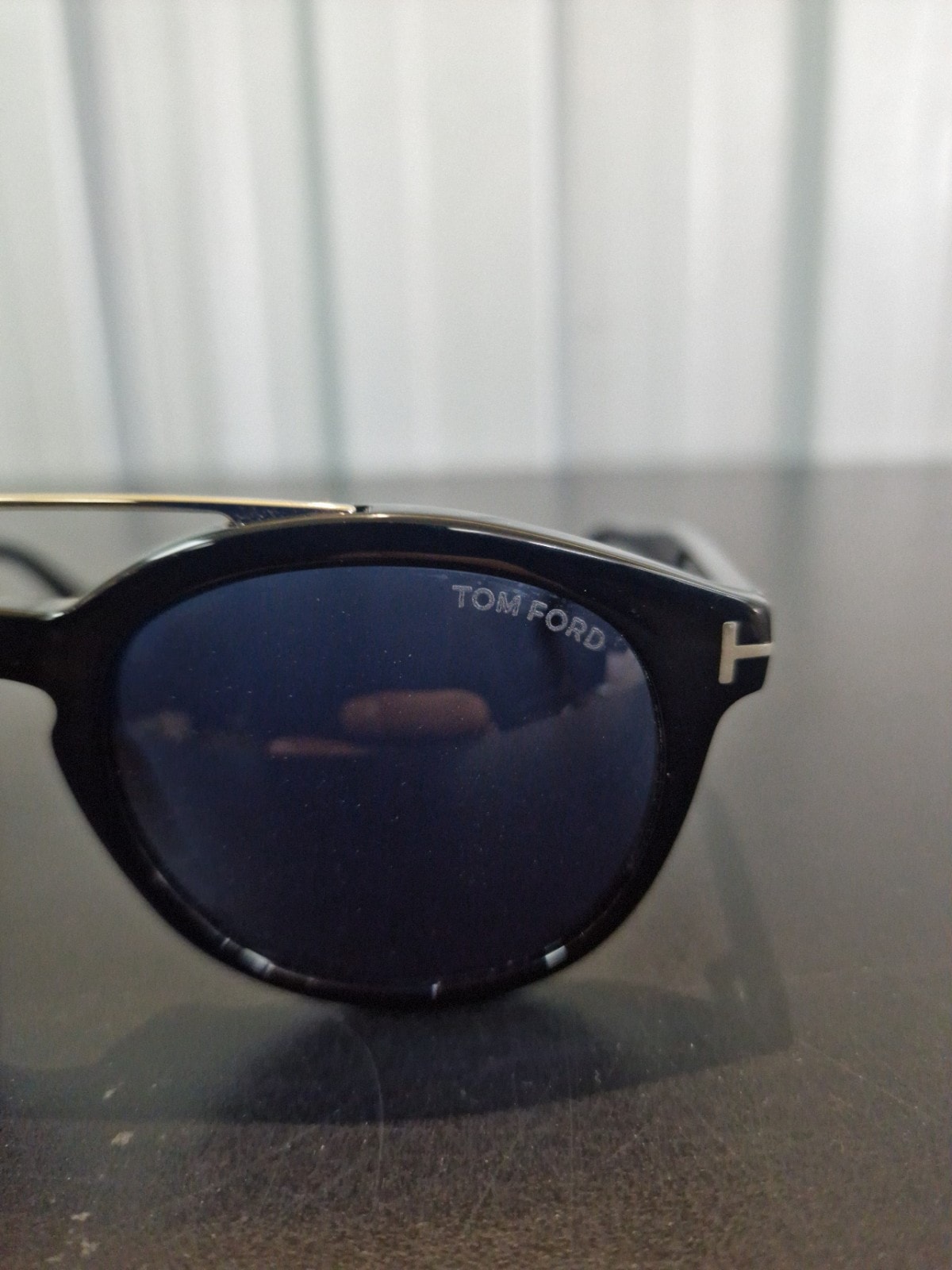 Tom Ford Newman TF515 Men’s Round Sunglasses Black Frame Blue Tinted + Case