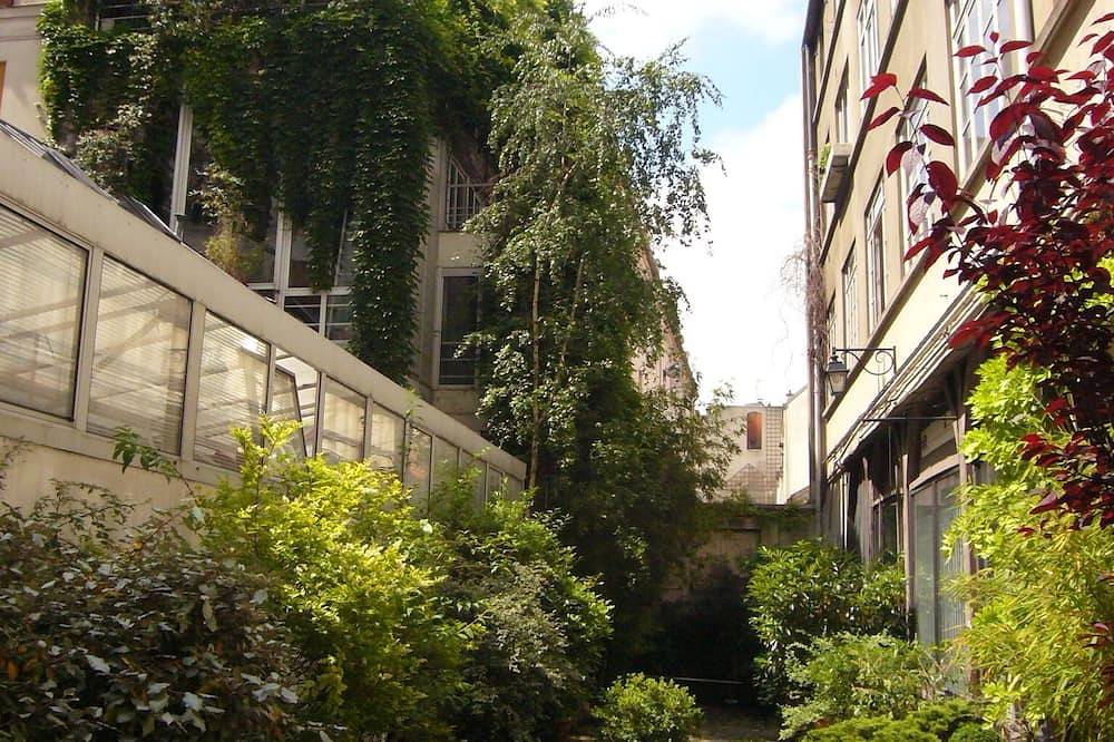 Hotell i Paris från 134 kr per natt
